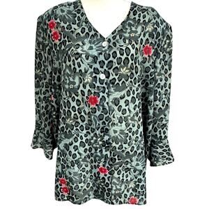Stunning! Y2K Leopard Print Blouse,No Size, Button Up ,Flare Wrists,Gypsy,Office